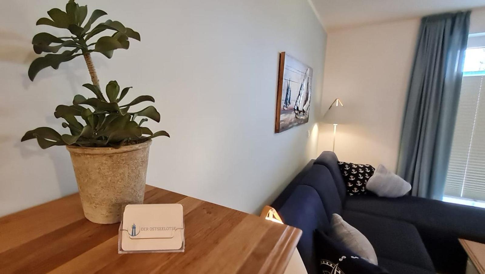 Cottage Im Gutspark, Perlie - Komfort Trifft Maritimes Flair Рерик Экстерьер фото